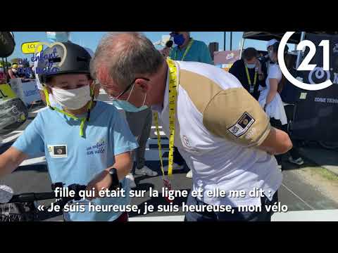 Interview de Bernard Hinault Laurent Luyat dans l'émission Vélo Club sur France 2.